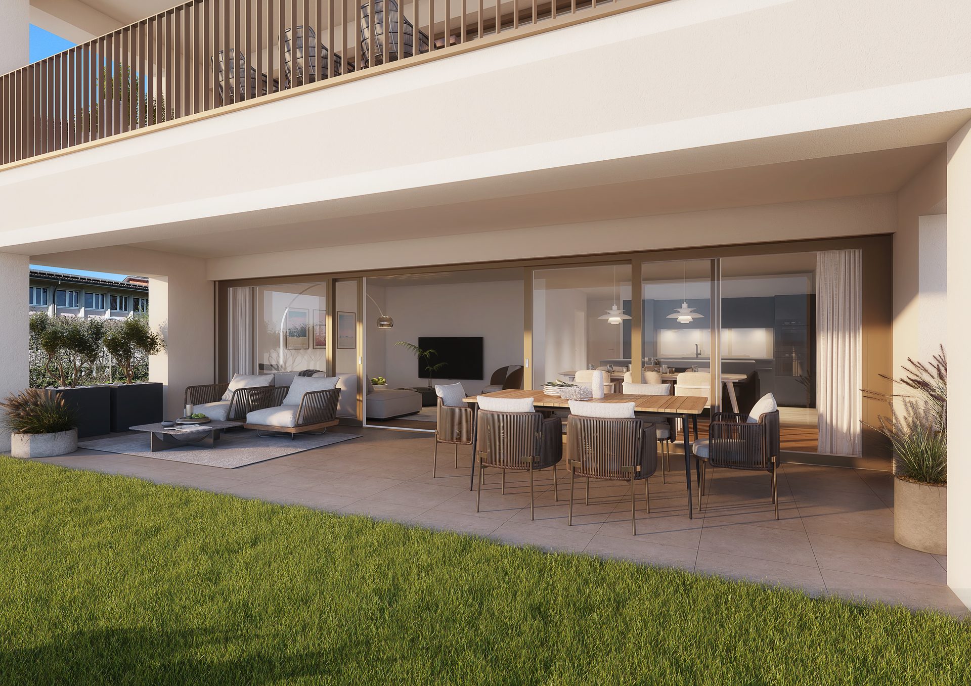 Erdgeschoss-Terrasse mit Esstisch und privatem Gartenanteil mit Sondernutzungsrecht